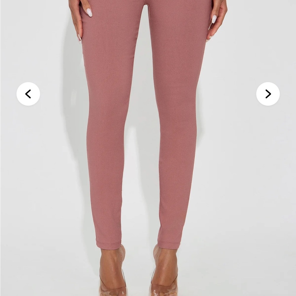 Fashion Nova Slim Ribbed High-Rise Leggings in Mauve
